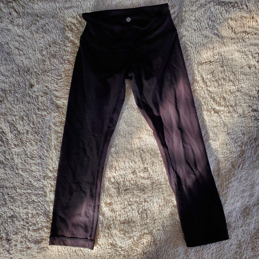 Lululemon yoga pants